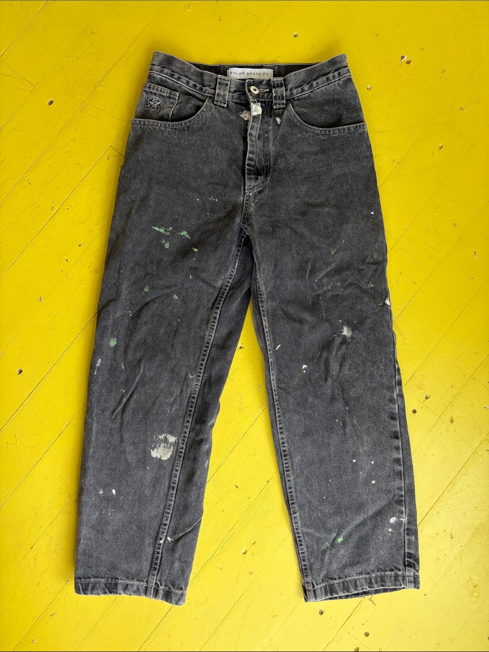 Men’s Polar Skate Black Washed Jeans with Paint-Effect